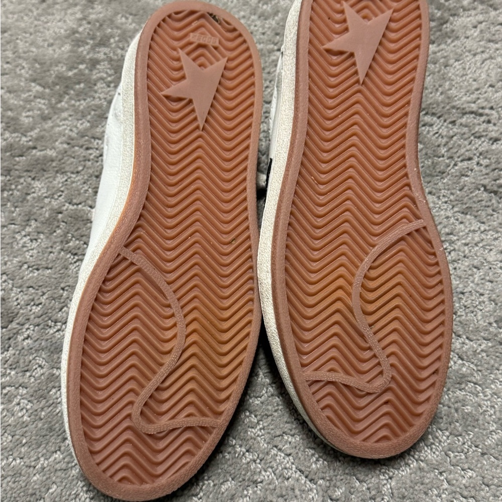 Golden Goose White and Black Sneakers - WORN ONLY ONE TIME!! - Picture 5 of 7